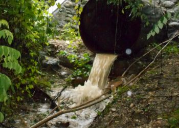 Petani Kelurahan Lamo Protes Saluran Pembuangan Milik JOB Pertamina