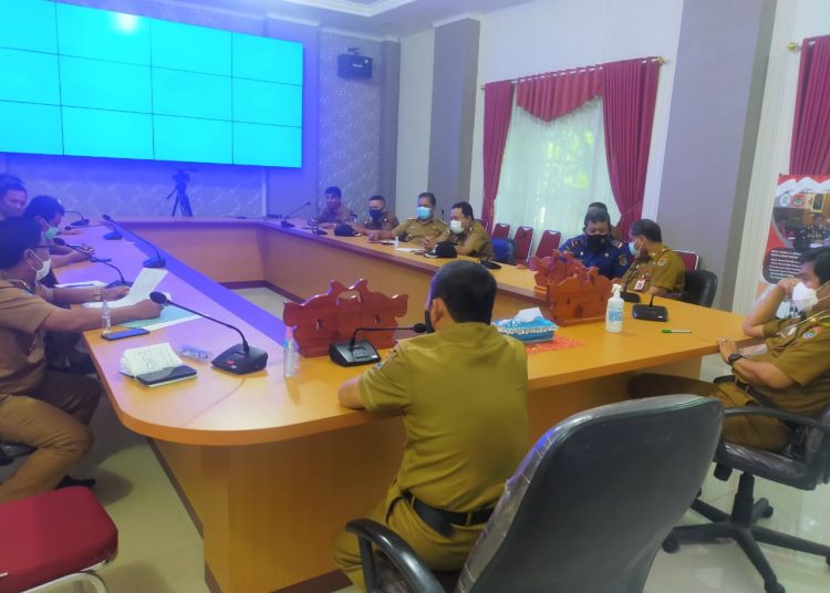 Rapat penegasan soal tata cara aktivitas masyarakat dalam pandemi covid-19 di Kabupaten Banggai