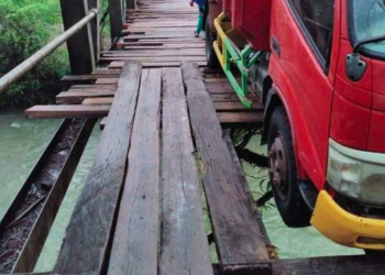 Pemerintah dan PT. Sawindo Diminta Bertanggung Jawab Terhadap Jembatan di Ondo Ondolu