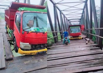 Sebuah Truk Nyaris Jatuh Disebuah Jembatan di Ondo Ondolu