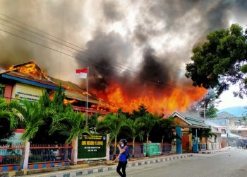 Kebakaran Hebat Melanda SMKN 1 Luwuk