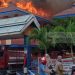 Pantang Pulang Sebelum Padam, Begini Cerita Petugas Damkar Padamkan Si Jago Merah Di Gedung SMKN 1 Luwuk