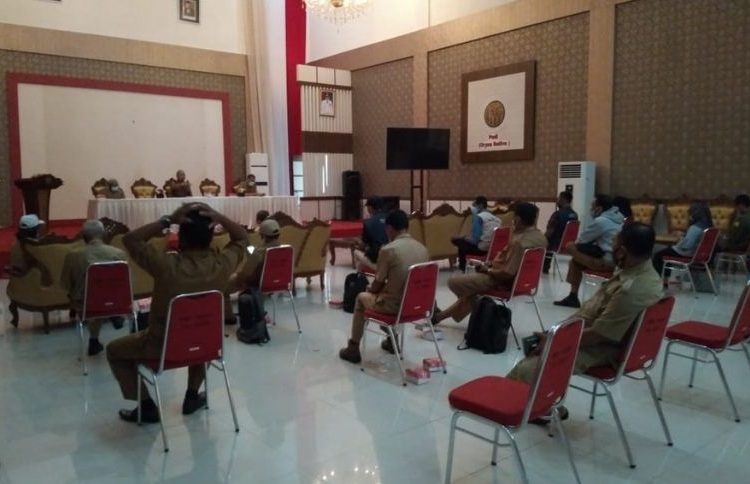 Pertemuan bulanan program IPDMIP Kabupaten Banggai yang dilaksanakan di Dinas TPHP Kabupaten Banggai