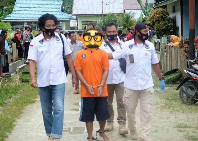 Satreskrim Polres Banggai Kepulauan melaksanakan rekontruksi perjalanan kronologi aksi pembunuhan di Bangkep