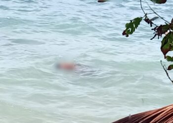 Sosok Mayat Ditemukan Mengapung Di Laut Salakan