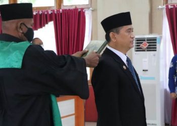 Bupati Amirudin Minta Kadis Capil Percepat Waktu Pngurusan KTP dan KK