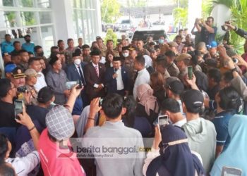 Bupati dan Ketua DPRD Banggai Akhirnya Temui Petani Sawit