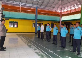 Belasan Anggota Pamdal DPRD Jalani Latihan dan Pembinaan Dari Satbinmas Polres Banggai