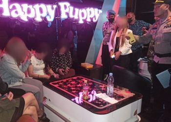 Razia Tempat Hiburan Malam Polisi Data Wanita Pemandu Karaoke Dari Luar Daerah