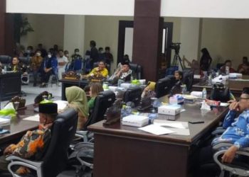 Pemda dan DPRD Banggai Bahas Perubahan APBD 2022, Pendapatan Daerah Turun 8,7 Miliar
