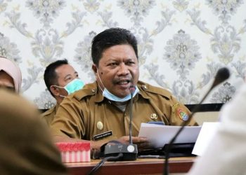 Kadis Kesehatan Banggai Hadiri Rapat Evaluasi Kebijakan Pemberlakuan PPKM