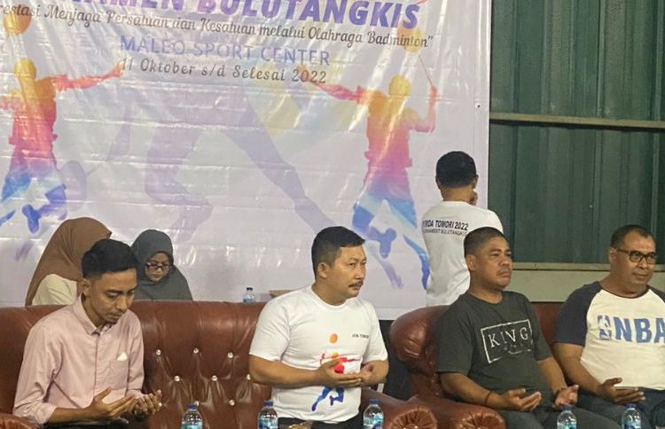 JOB Tomori dan Pemerintah Daerah Kabupaten Banggai menggelar Tournament Bulutangkis yang diikuti oleh peserta yang berasal dari tiga kabupaten, yakni Banggai, Banggai Kepulauan dan Banggai Laut.