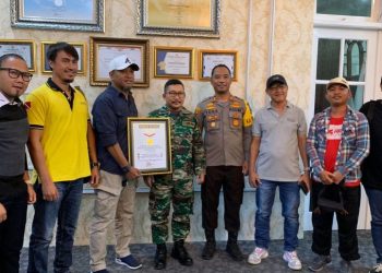 Bupati Banggai Terima Sertifikat MURI Dari Freedive dan Scuba Diver Luwuk