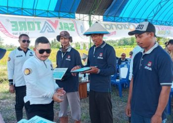 Bupati Banggai Salurkan 320 Ton Pupuk NPK Untuk Petani