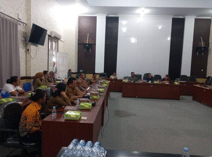 Komosi I DPRD Kabupaten Banggai menggelar Rapat Dengar Pendapat (RDP) dengan sejumlah perangkat daerah terkait pelaksanaan Pilkades PAW Desa Garuga Kecamatan Mantoh, Selasa (6/9/2023)
