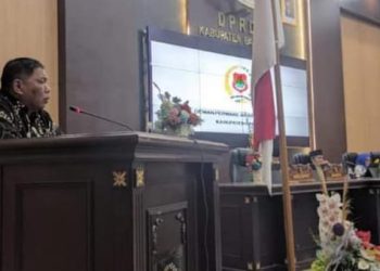 Seluruh Fraksi di DPRD Banggai Terima LKPD 2023