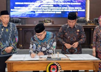 Pemda dan DPRD Banggai Sepakati KUA PPAS Tahun Anggaran 2025