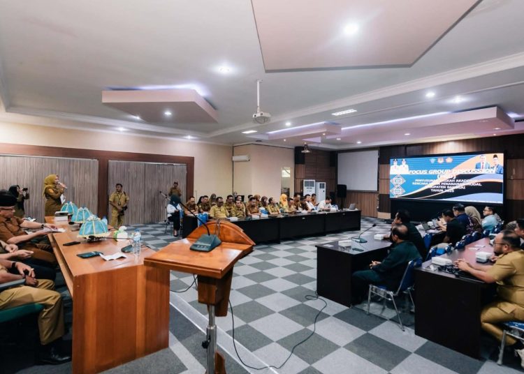 Pelaksanaan rapat yang dilaksanakan di lingkungan pemerintah Daerah Kabupaten Banggai. (Foto : Dok DKISP Banggai)