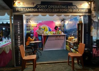 JOB Tomori Fasilitasi Stand UMKM Binaan Pada Ajang Festival Teluk Lalong 2025