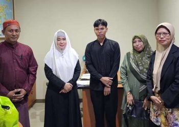 Wardani Murad Beri Beasiswa Kuliah di Al Azhar Kairo Untuk Irgi Nugraha, Santri Berprestasi di Alkhairaat Luwuk