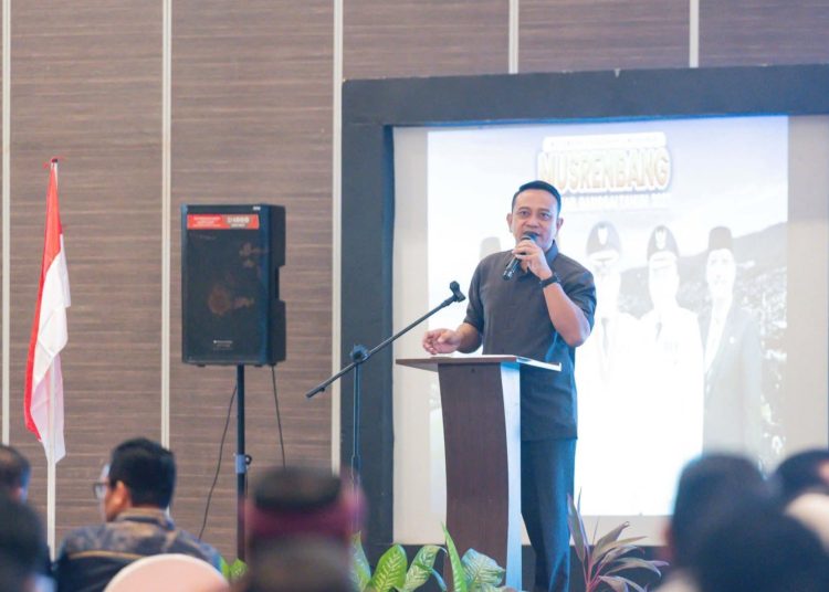 Wakil Ketua II DPRD Kabupaten Banggai, I Putu Gumi, menghadiri dan menyampaikan pokok-pokok pikiran dalam Musyawarah Perencanaan Pembangunan (Musrenbang) Rencana Kerja Pemerintah Daerah (RKPD) Kabupaten Banggai Tahun 2027.